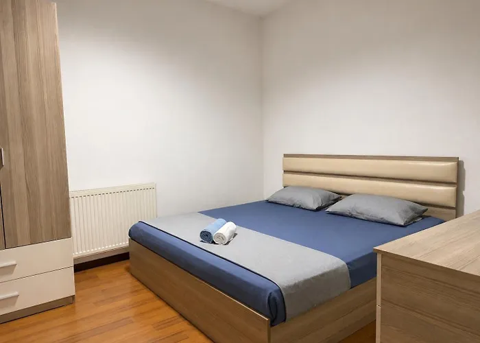 Struga Rooms-Dhoma-Sobi