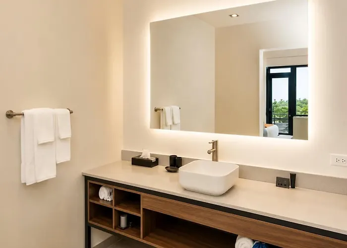 Grand Resort & Residences