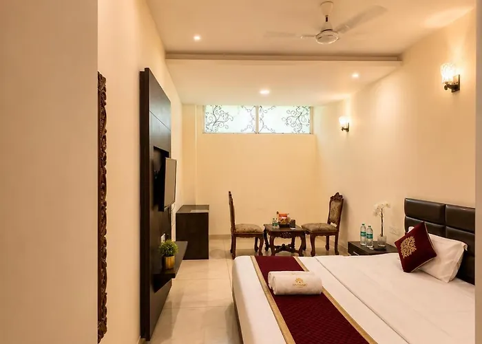 Jb Residency Hotel & Banquets !! Top Rated Family Hotel In Chandigarh Tricity