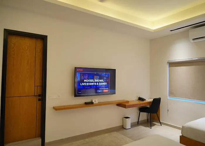 Central Residence By Paramount Hospitality