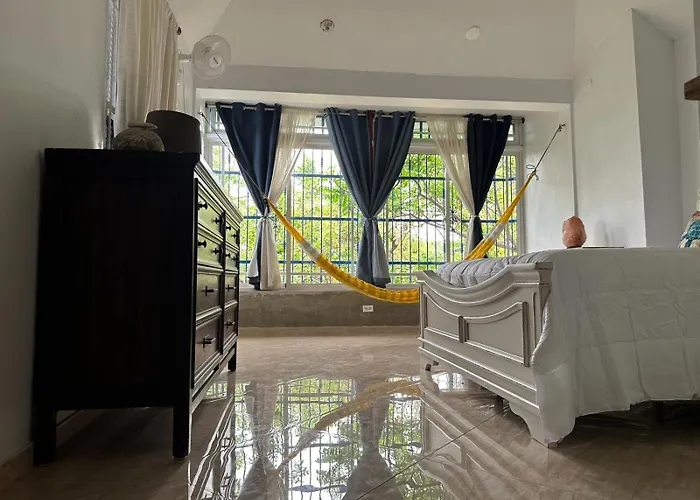 Los Patos Modern Private Suites