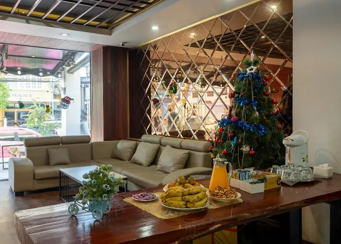 Lucky City Hotel