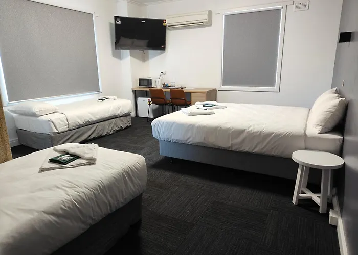 Tintinara Hotel