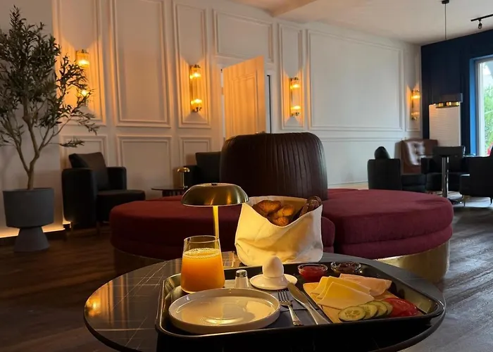 Hotel Nare