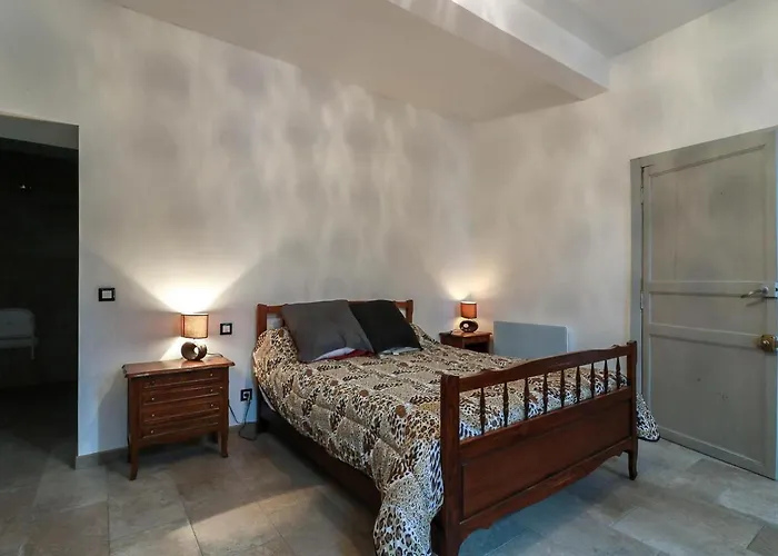 HOTEL Chez Lagarde