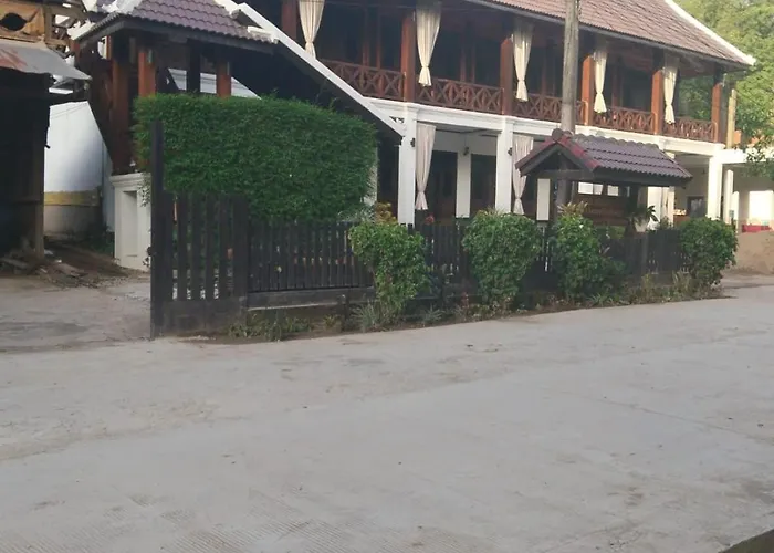 Le Charme Pakbeng Villa