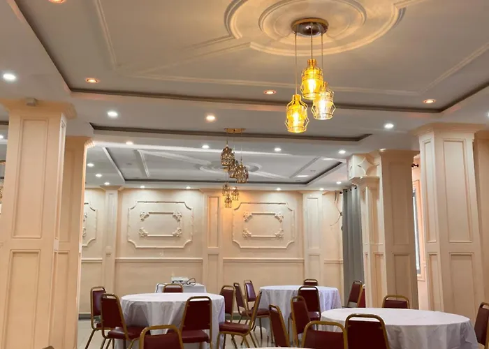 HÔTEL Michou