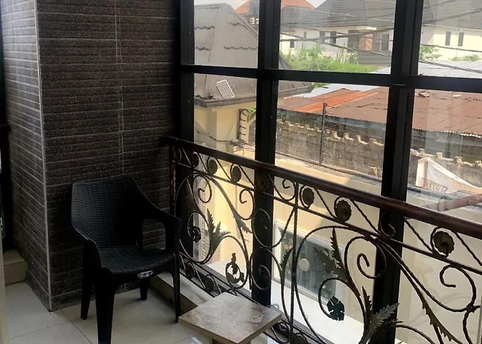 111Suites&Lounge