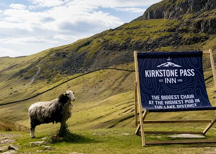Kirkstone Pass Mountain Rooms - Ambleside With Parking