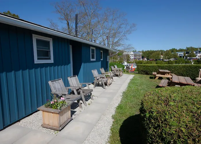 Harbourside Motel