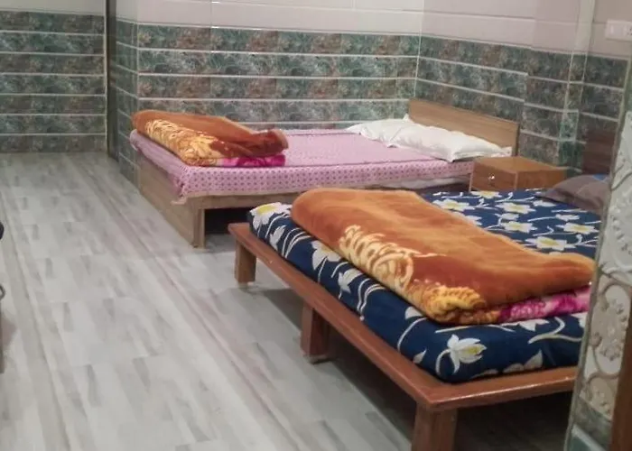 Anand Dham Guest House
