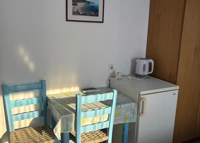 Faros Rooms Armenistis