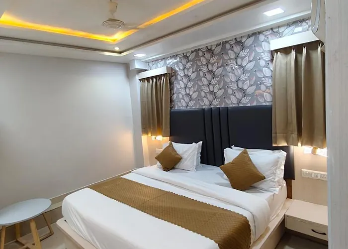 Hotel Green Land