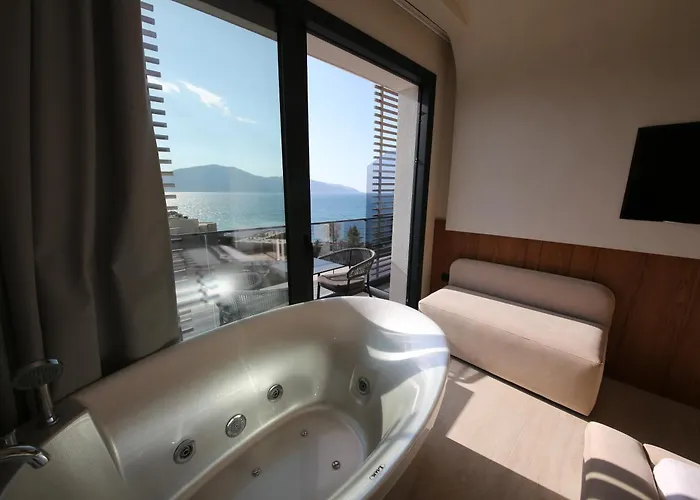 Coral Boutique Hotel