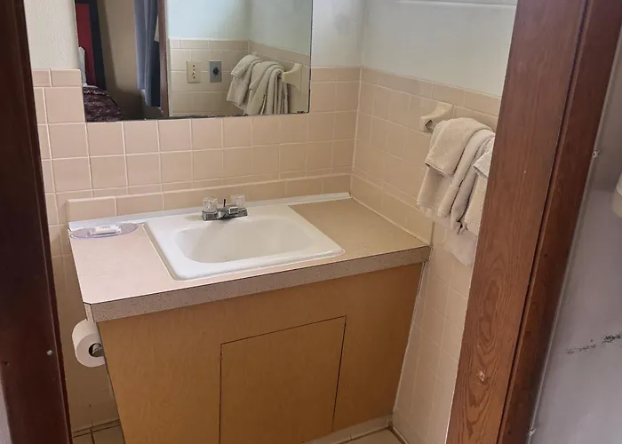 Simplicity Inn