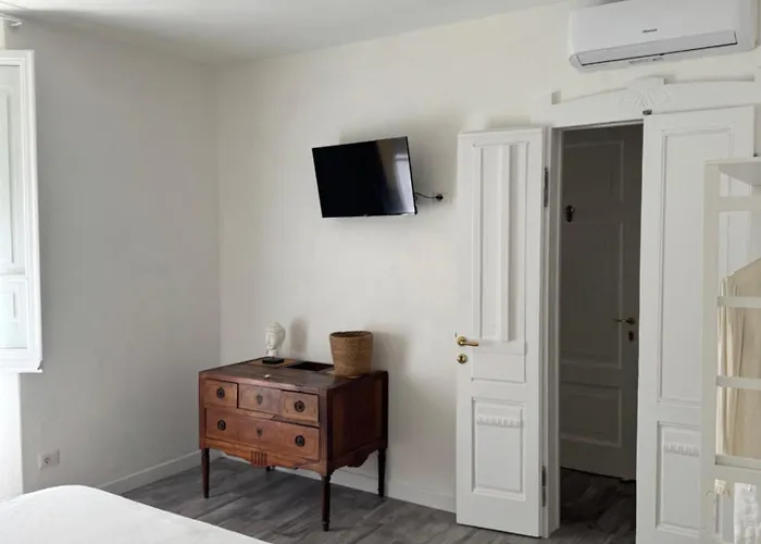 Azul Rooms & Suites