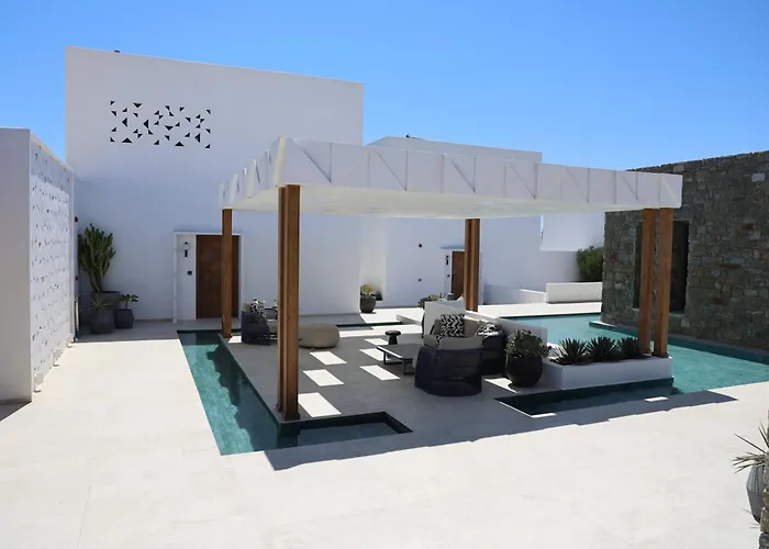 Lyo II Boutique Suites