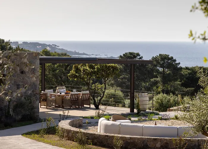 Les Paillers de Bodri - Vue mer et piscine - Adults Only