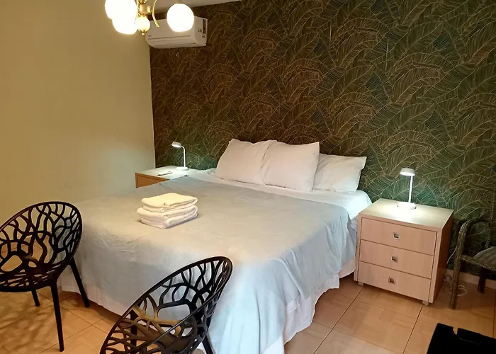 Curacao International Airport Island House Lodge
