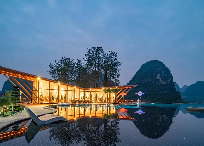 Yangshuo Fadai Overhanging Hot Spring Light Luxury Hotel