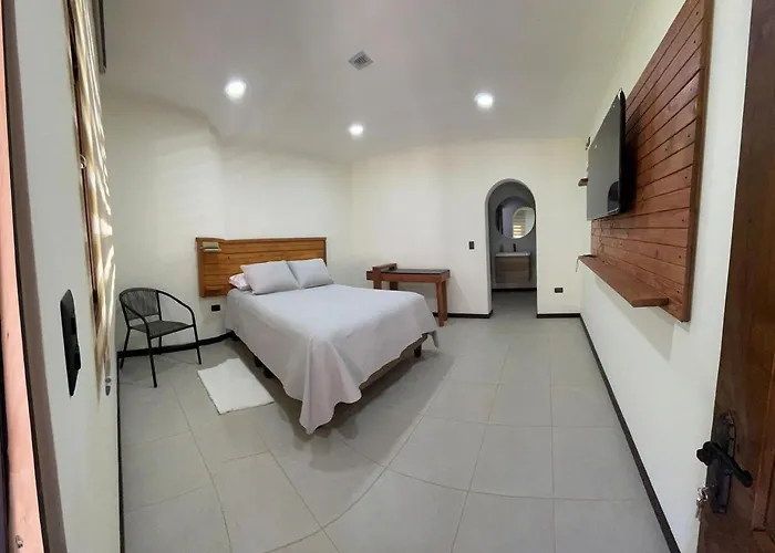 Serena Colonial Hotel Boutique