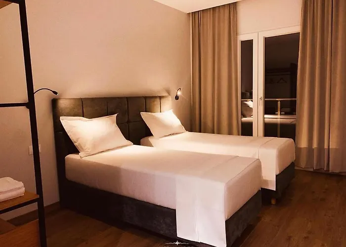 Merly Hotel
