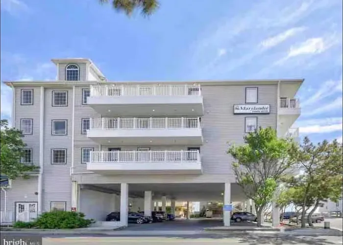 Modern Renovated Condo - 90 Steps To Beach - Ocmd