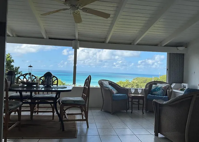 Sapphire Shores At Halcyon Heights 10 Minute Walk To The Beach