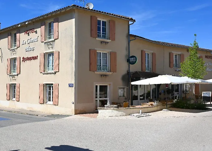Logis Hotel & Restaurant Le Cheval Blanc Et Clovis