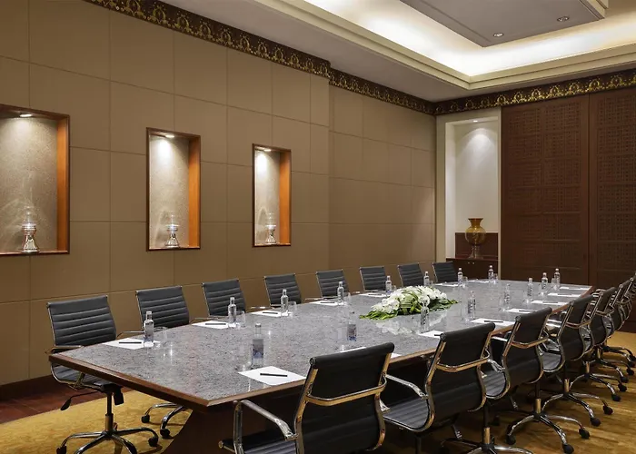 Hilton Muscat Al Bandar