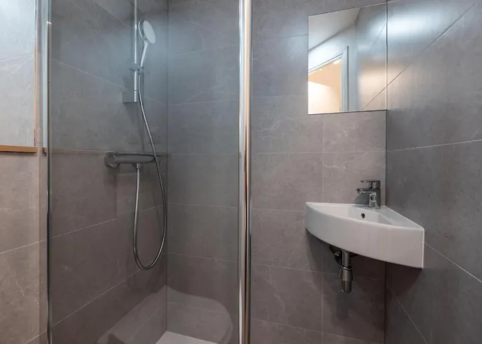 The Originals Access, Hotel Bordeaux Lac