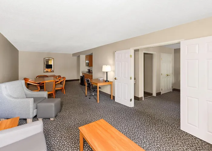Wingate By Wyndham Little Rock