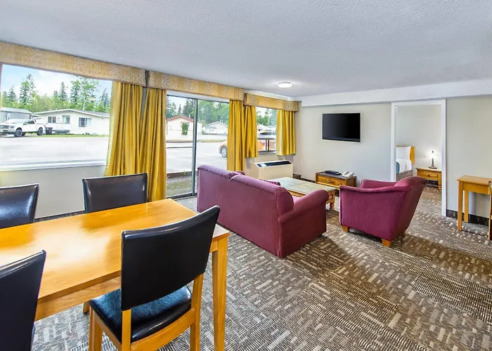 Crestwood Hotel