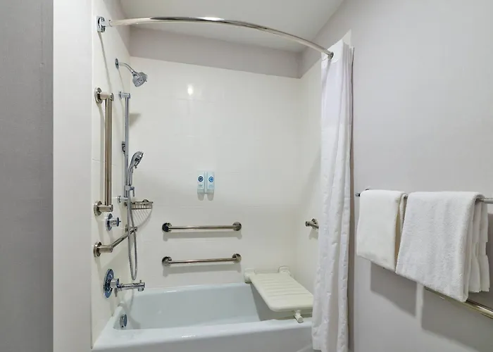 Comfort Suites Springfield-Eugene
