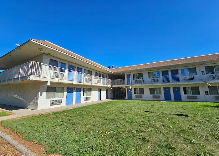 Motel 6-Mitchell, Sd
