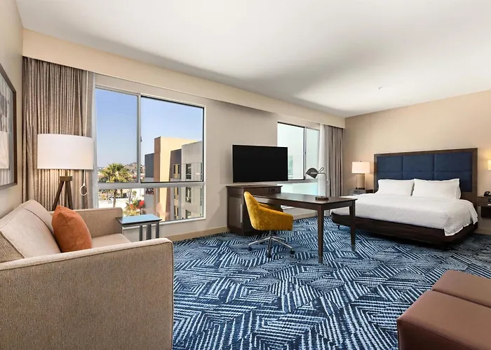 Hampton Inn&Suites Los Angeles - Glendale