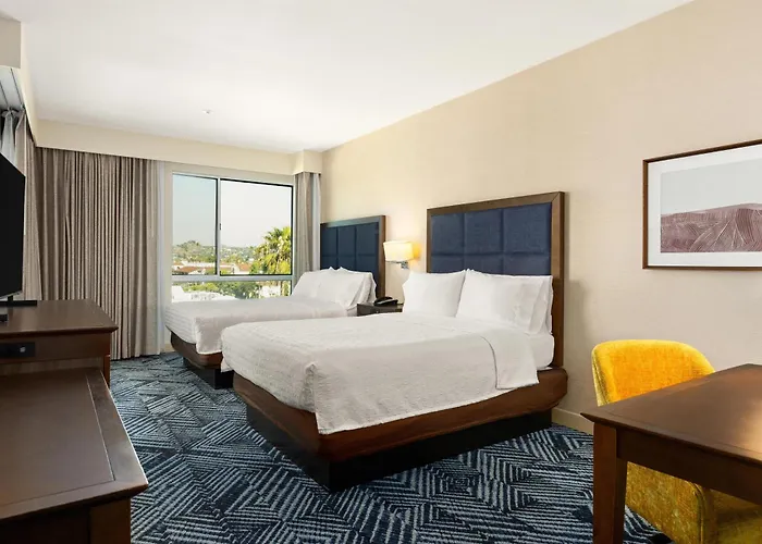 Hampton Inn&Suites Los Angeles - Glendale