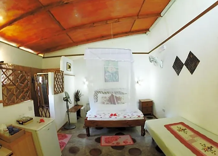 Coco Bay Guest House
