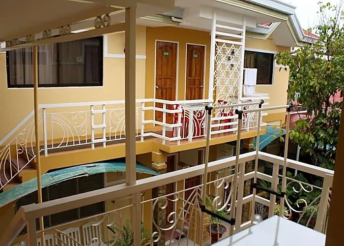 Oslob Malonzo Pension House