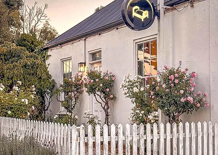 Clonmara Country House And Cottages