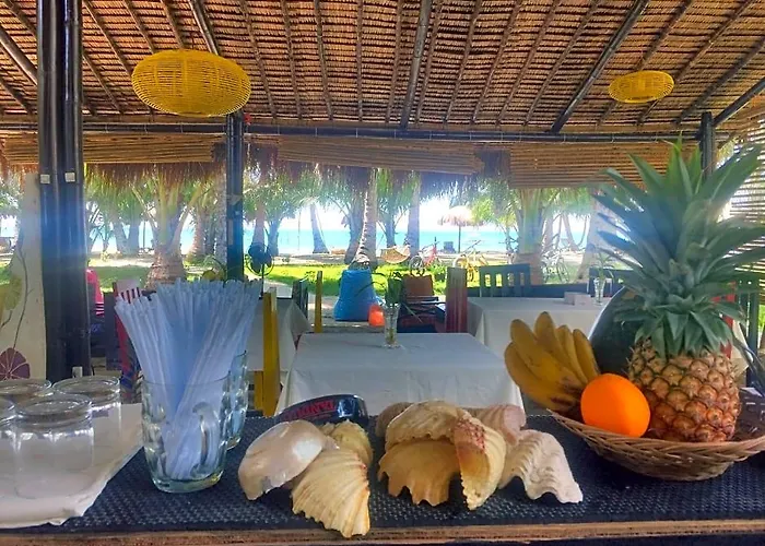Peace & Love Beach Club Eco Boutique Resort