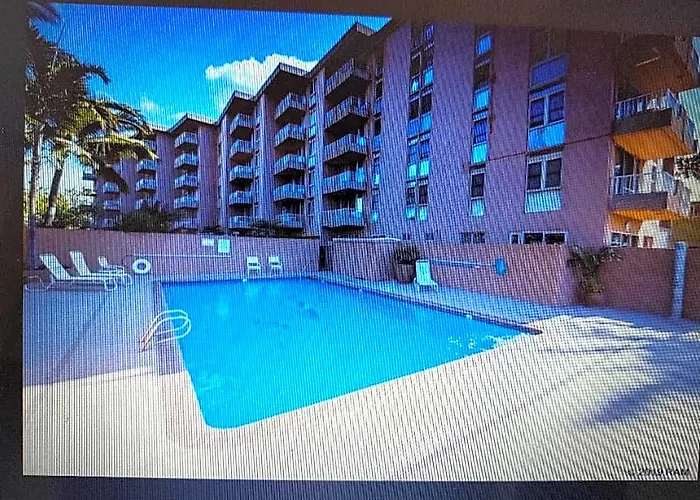 Nani Kai Hale # 204 Beachfront, Hotel District!