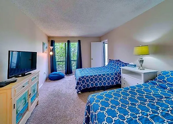 Siesta Key Beach - 2 Bedroom - 3 Beds - 3 Bathroom Duplex With Heated Swimming Pool