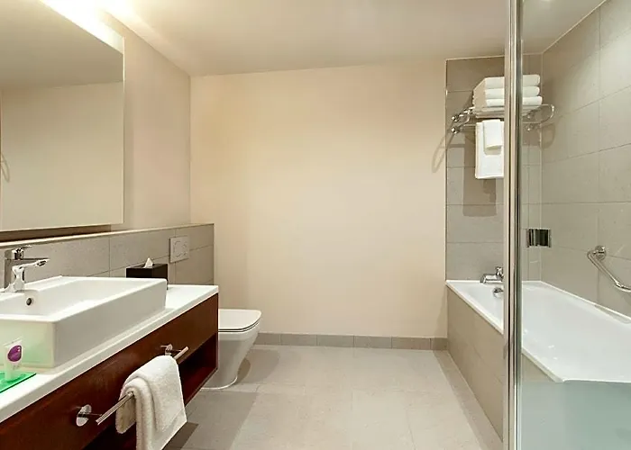 Hyatt Place West London Hayes