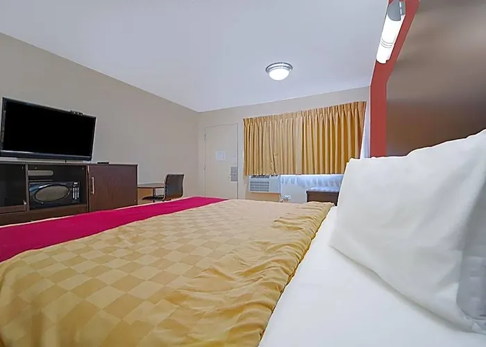 Red Roof Inn Mojave