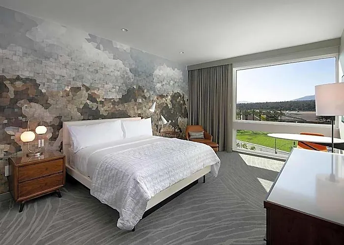 The Santa Anita Inn
