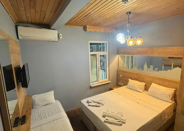 Hotel Megaron