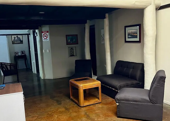Avita Lodge