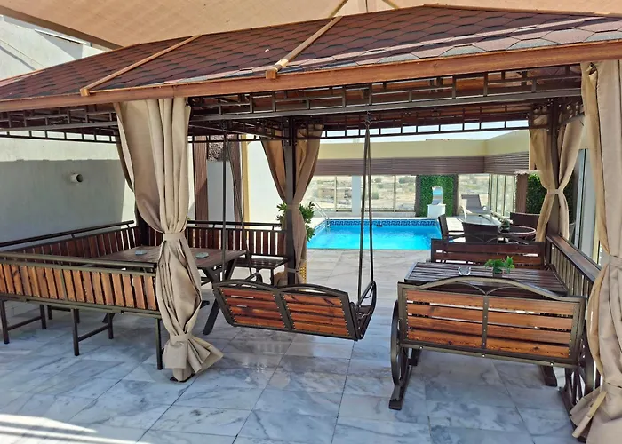 Areen Almatar Serviced Apartments شقق ارين المطار للشقق المخدومة