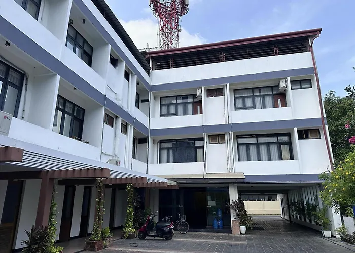 Subhas Tourist Hotel